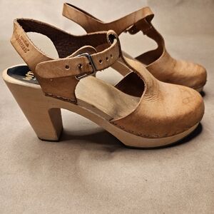Hasbeens womens toffel clogs made in Sweden 100% authentic. Size 38